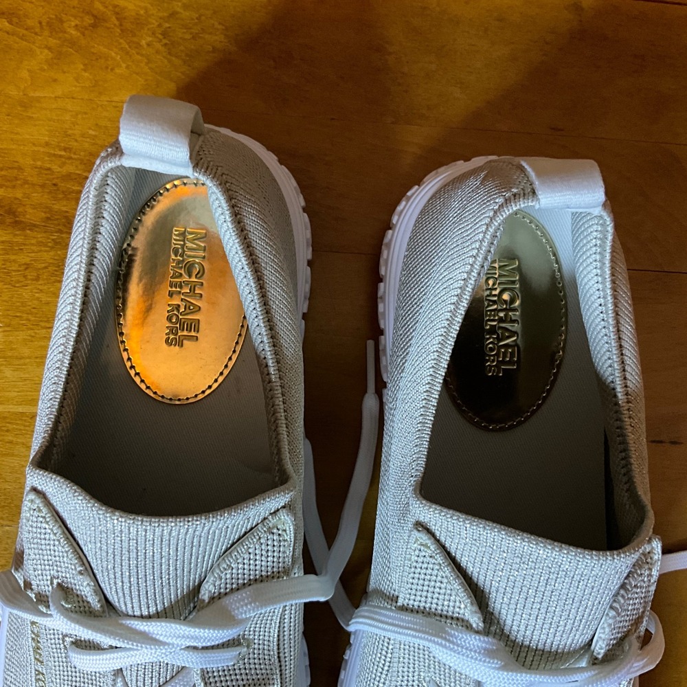 Michael Kors Women Beige Gold Metallic Lace Up Low Top‎ Sneakers Shoes SZ 11 New - Picture 3 of 10